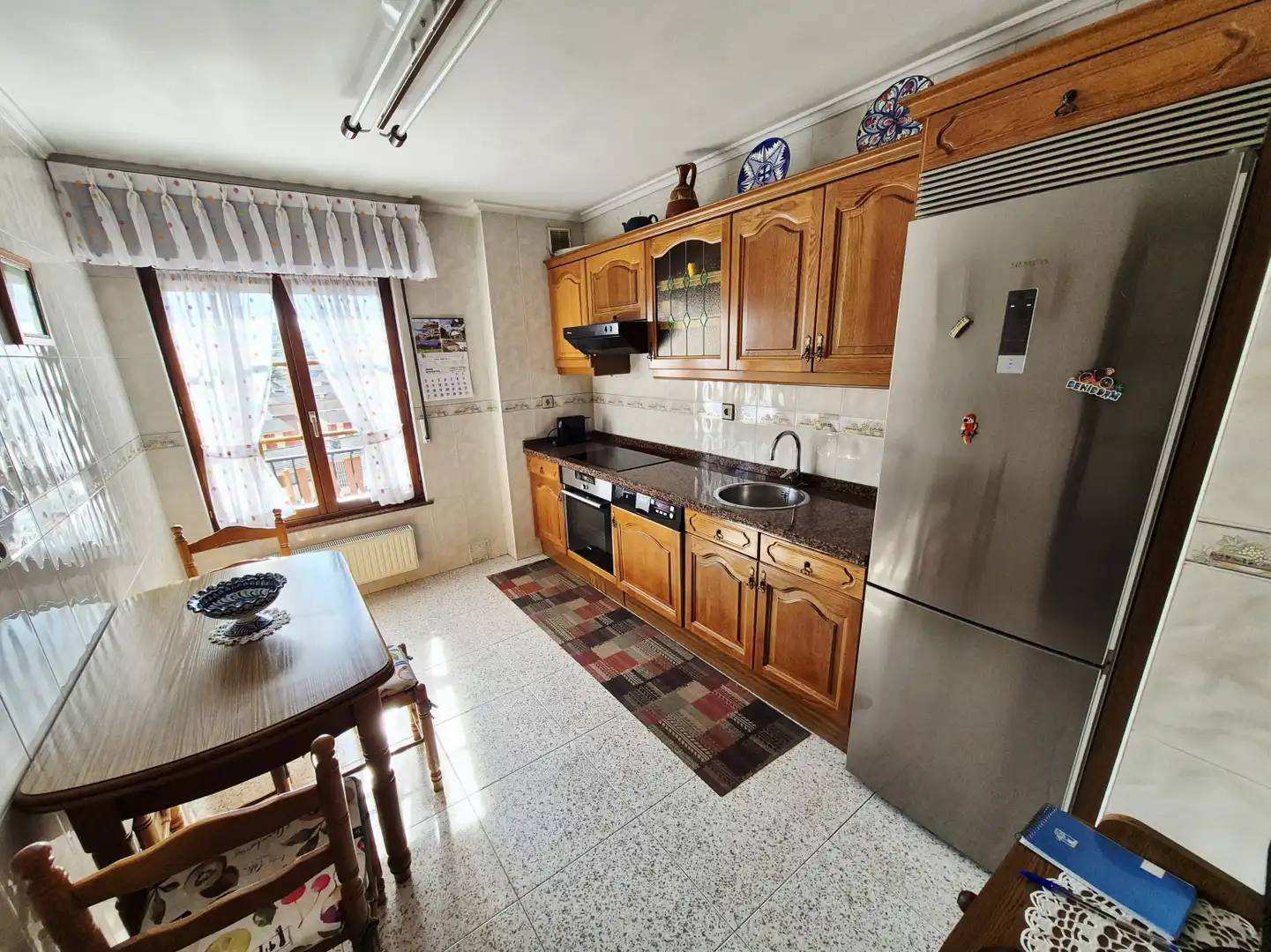Cocina de Piso en venta en Avilés con Calefacción, Parquet y Trastero