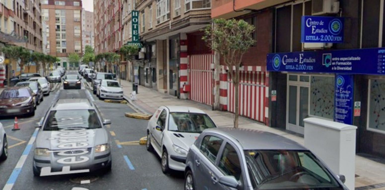 Vista exterior de Garatge de lloguer en Santander