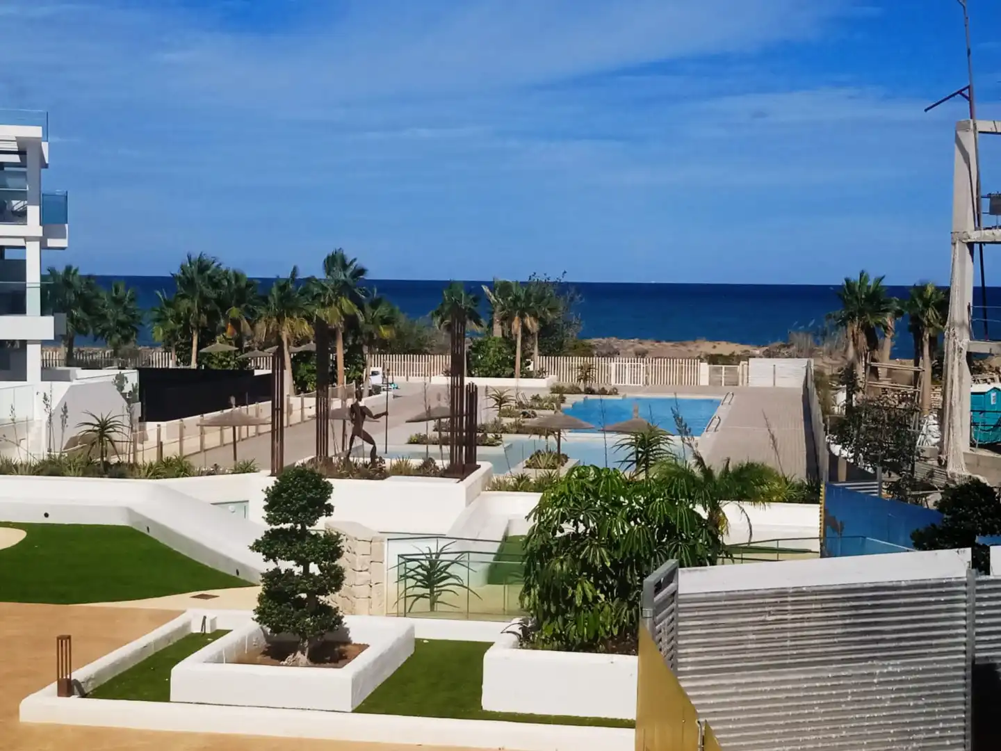 Außenansicht von Maisonette zum Verkauf in Dénia mit Klimaanlage, Terrasse und Abstellraum