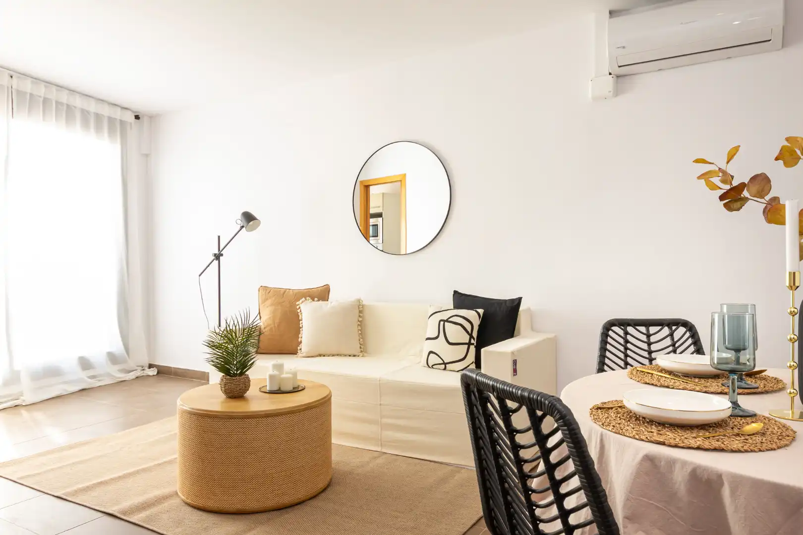 Sala d'estar de Dúplex en venda en Terrassa amb Aire condicionat, Parquet i Terrassa