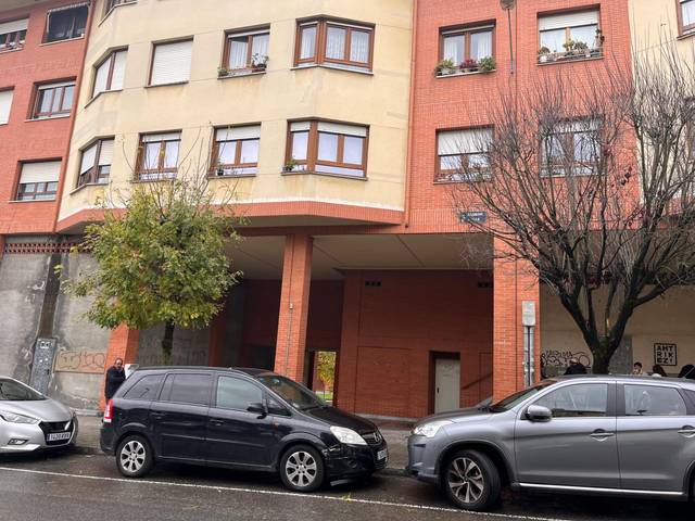 Garaje en Venta en San Miguel