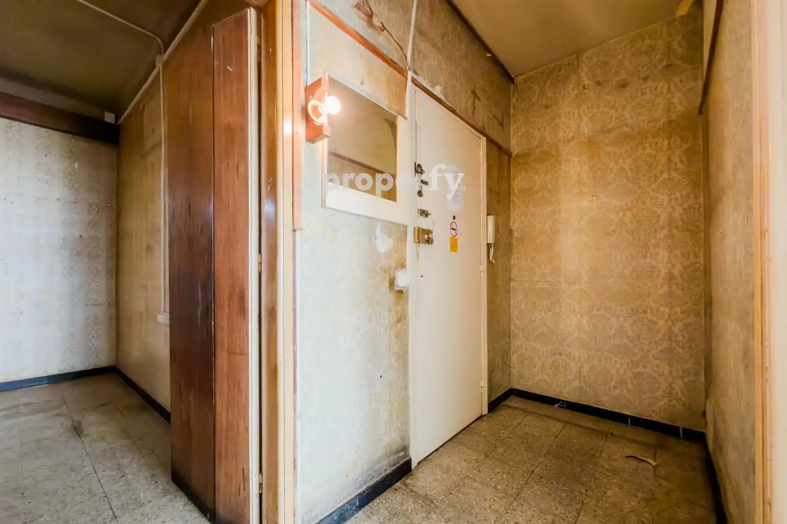 Piso en venta en Barcelona con Calefacción, Terraza y Balcón