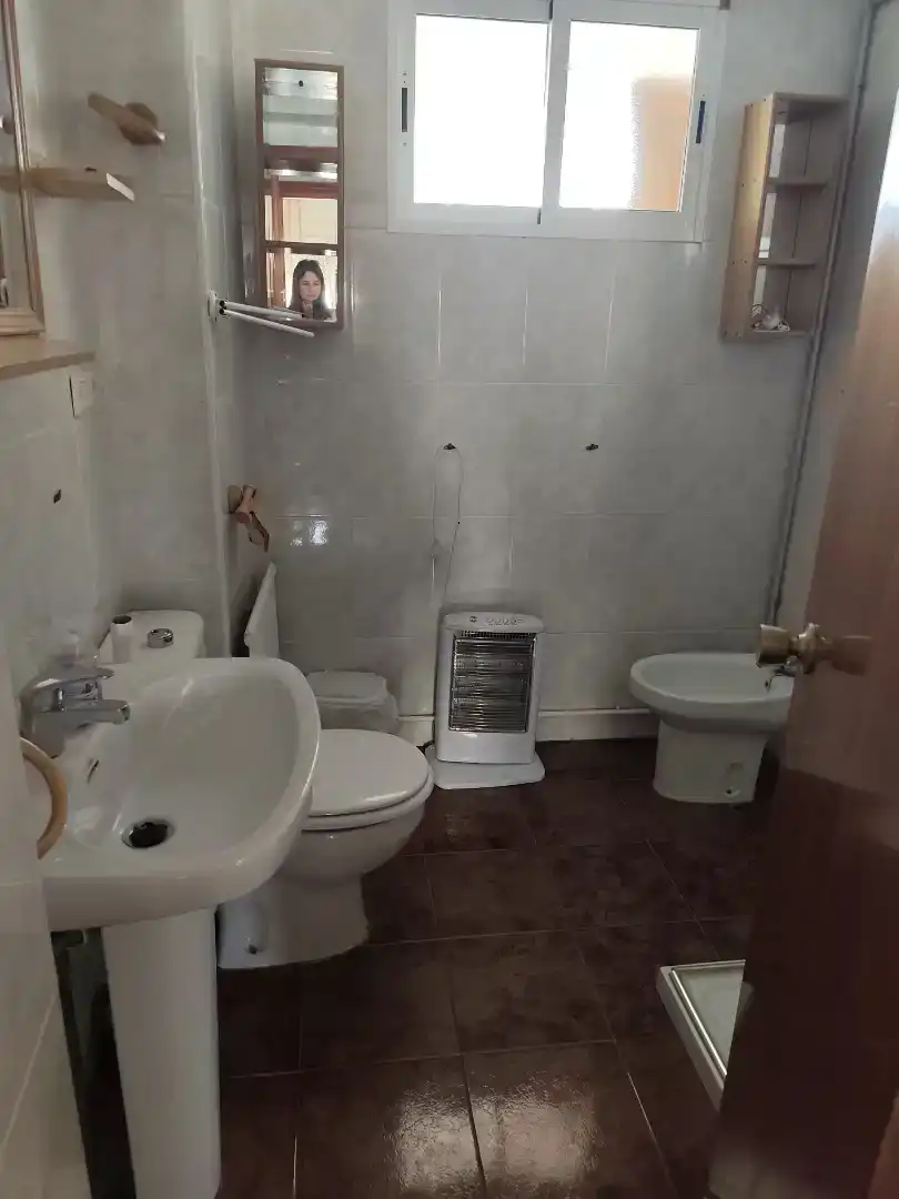 Badezimmer von Wohnung zur Miete in Hospital
