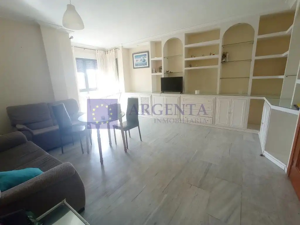 Sala d'estar de Pis en venda en Cáceres Capital