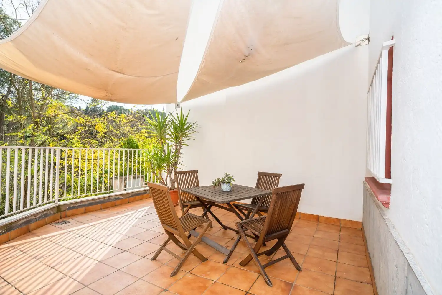 Terraza de Piso de alquiler en Girona con Calefacción, Terraza y Trastero