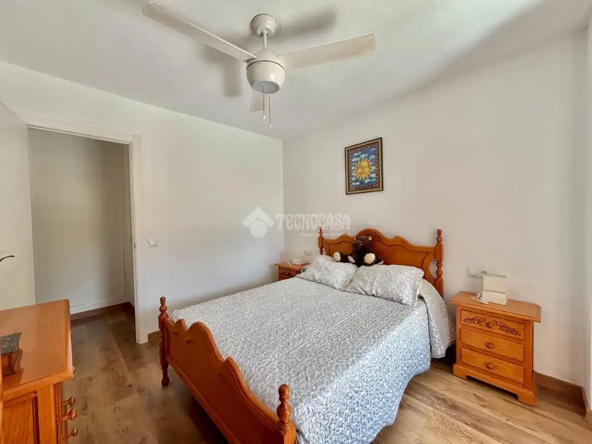 Bedroom of Flat for sale in Benalmádena  with Air Conditioner, Heating and Parquet flooring