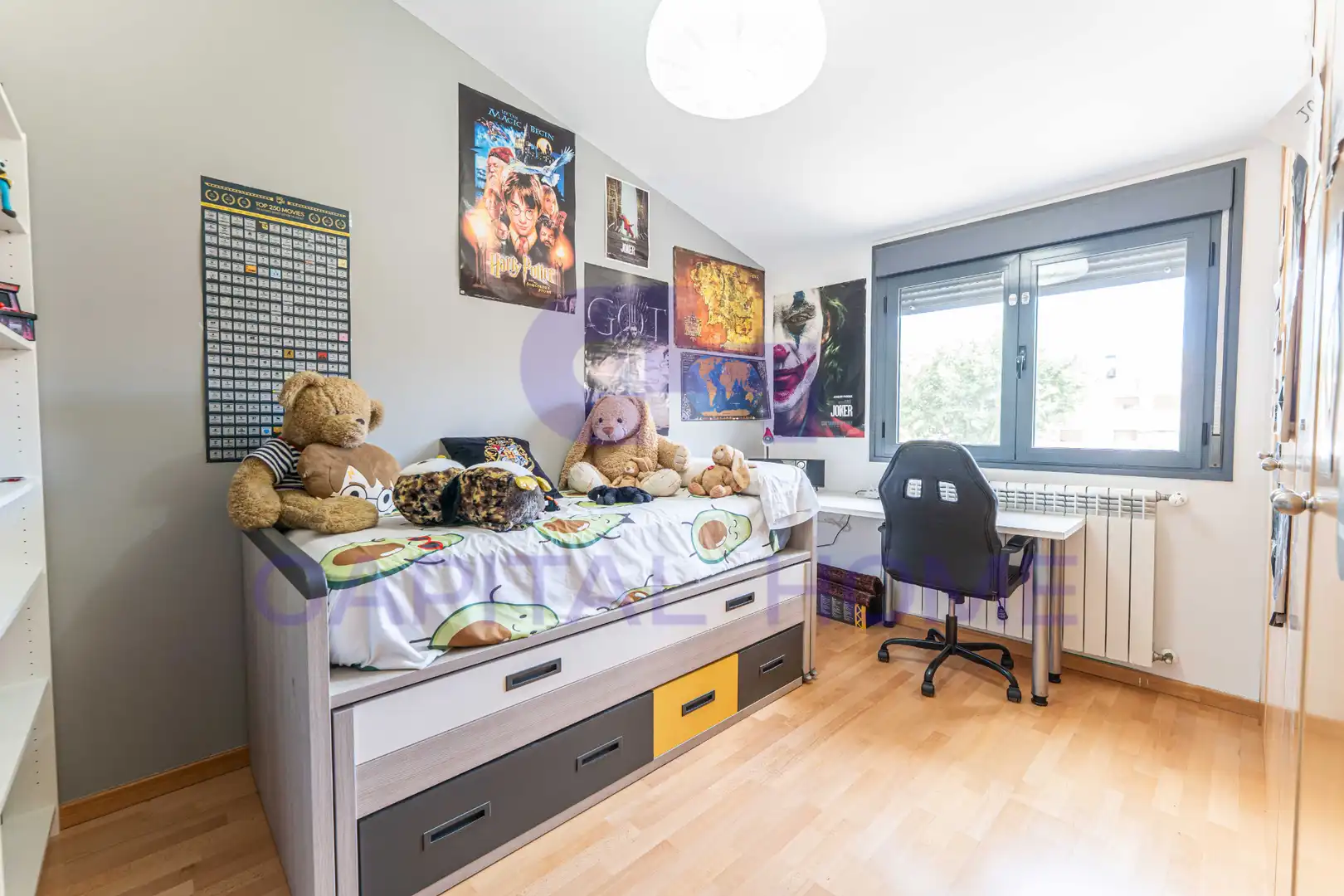 Habitación de Casa adosada en venta en Navalcarnero con Aire acondicionado, Calefacción y Jardín privado
