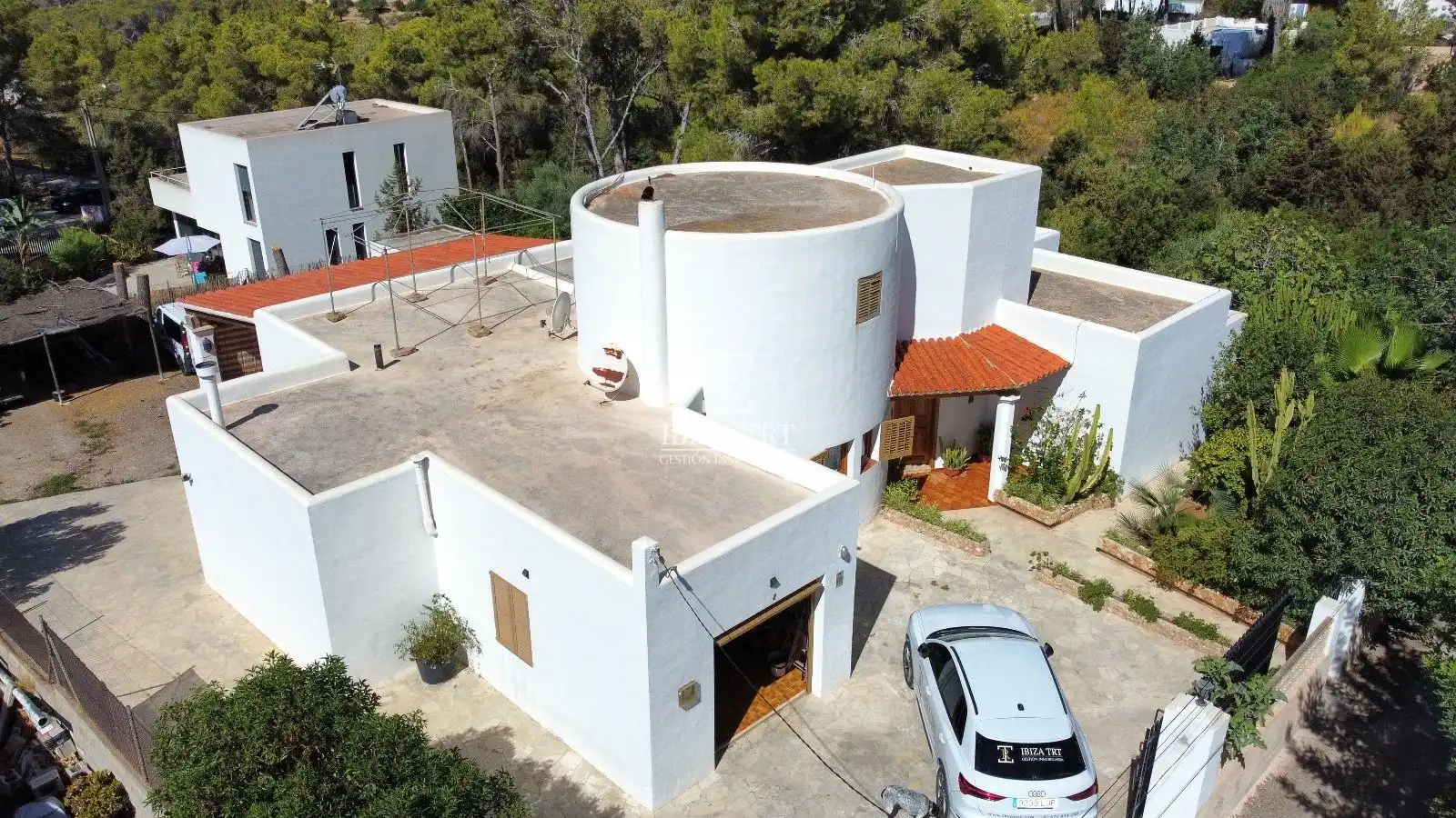 Vista exterior de Casa o xalet en venda en Sant Antoni de Portmany amb Terrassa i Traster