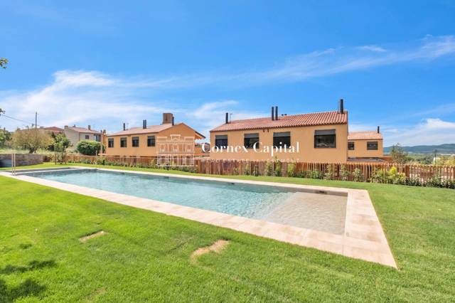 Casa-adosada en Venta en Regencós