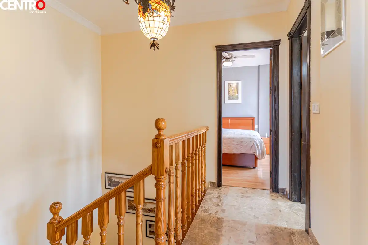 Casa o chalet en venta en La Zubia con Aire acondicionado, Calefacción y Jardín privado