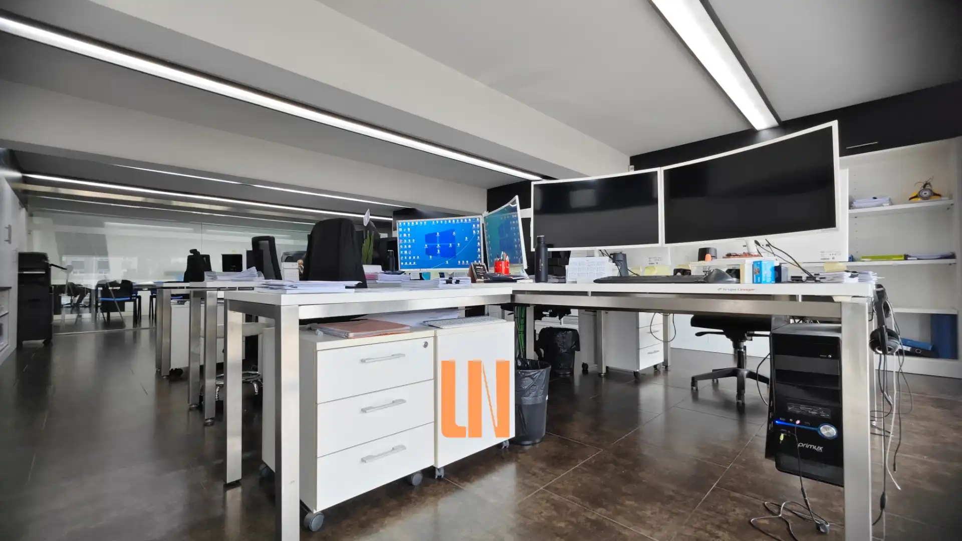 Office for rent in Culleredo  with Air Conditioner, Heating and Furnished