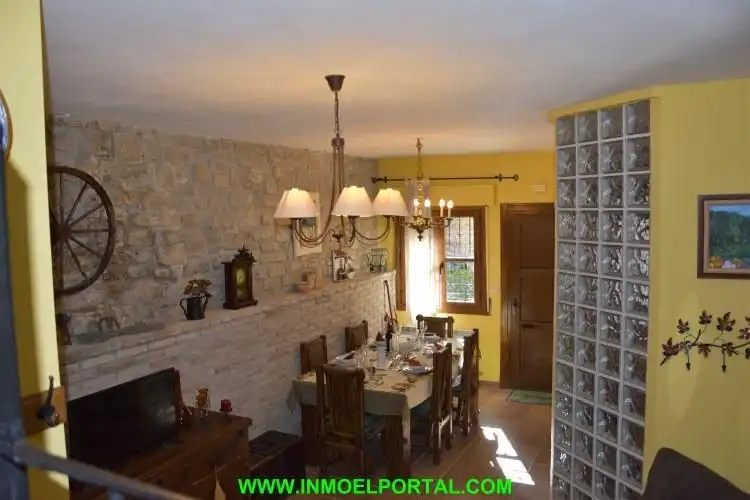 Comedor de Finca rústica en venta en San Martín de Unx con Calefacción