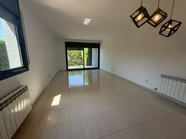 Sala d'estar de Casa o xalet en venda en Cambrils amb Calefacció i Piscina