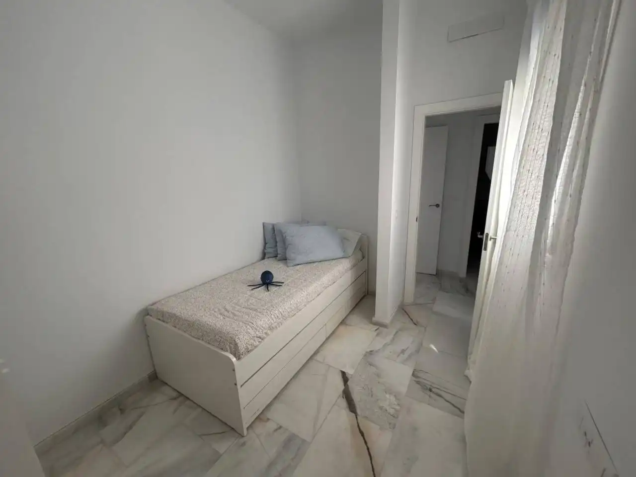 Flat with lift to rent in Avenida - Divina Pastora - Plaza de Toros, imagen 2