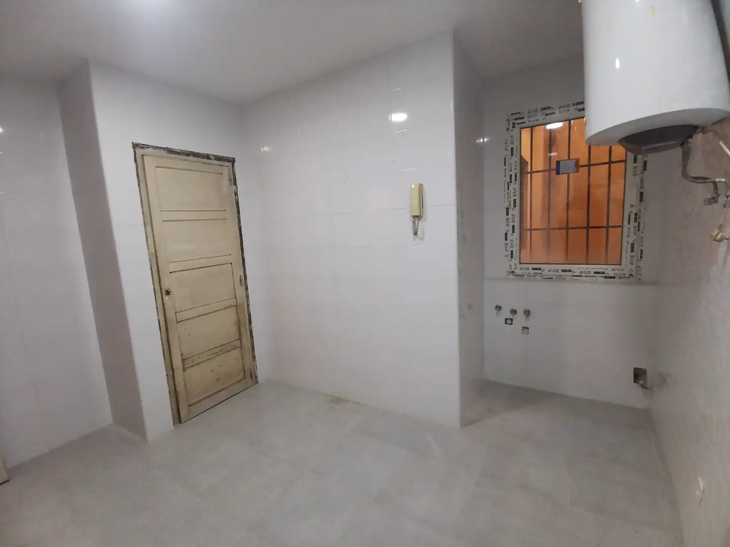 Piso en venta en Calle San Bernardo, imagen 2