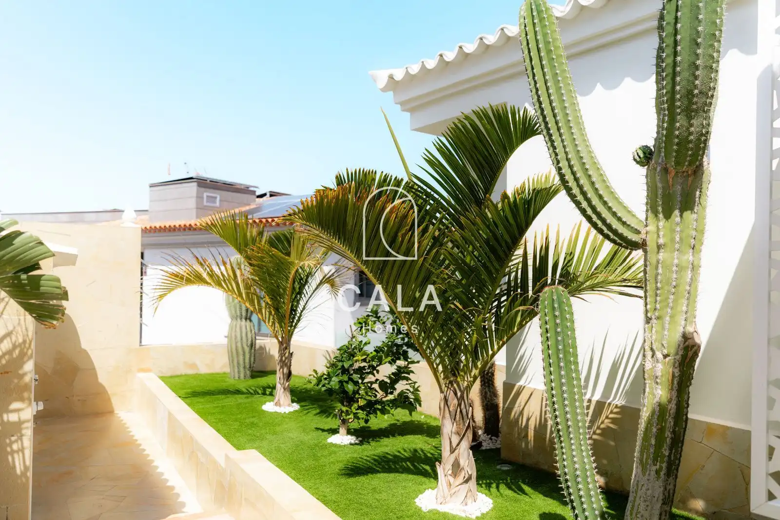 Vista exterior de Casa o xalet en venda en Adeje amb Aire condicionat, Calefacció i Terrassa