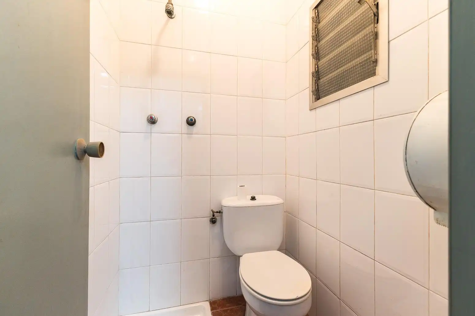 Badezimmer von Geschaftsraum zum Verkauf in Mislata