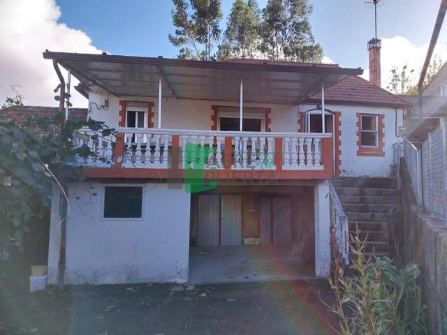 Casa-chalet en Venta en Leiro