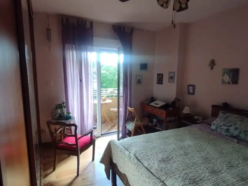 Habitación de Piso en venta en  Granada Capital con Aire acondicionado, Terraza y Balcón
