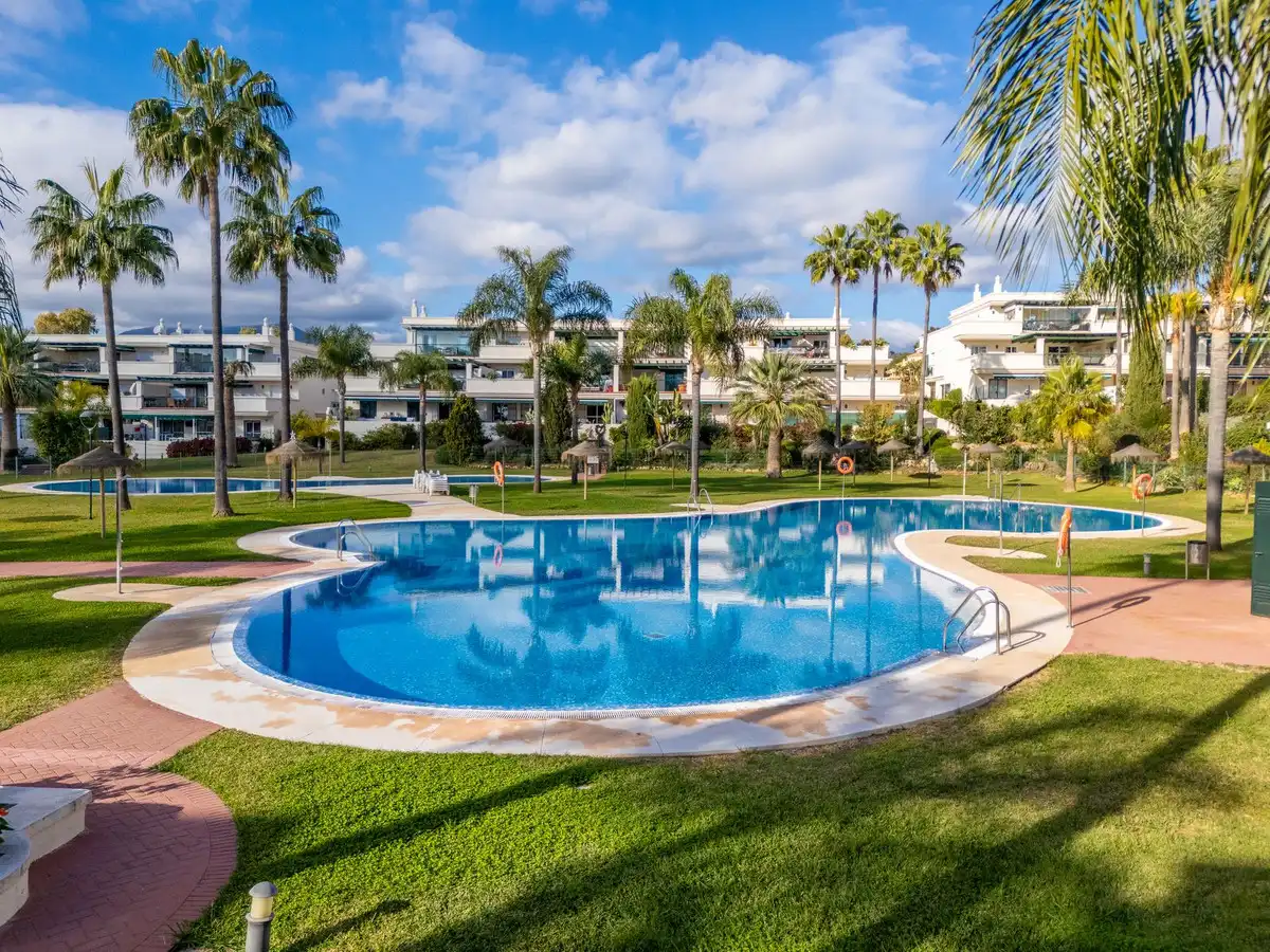 Apartament amb piscina en venda a Nueva Andalucía, imagen 28