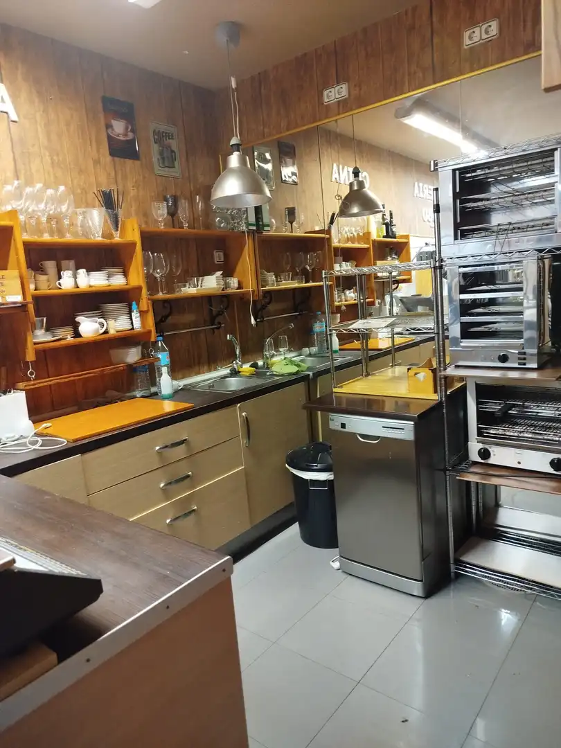 Business premises for sale in Carrer de la Mare Molas 21, imagen 3