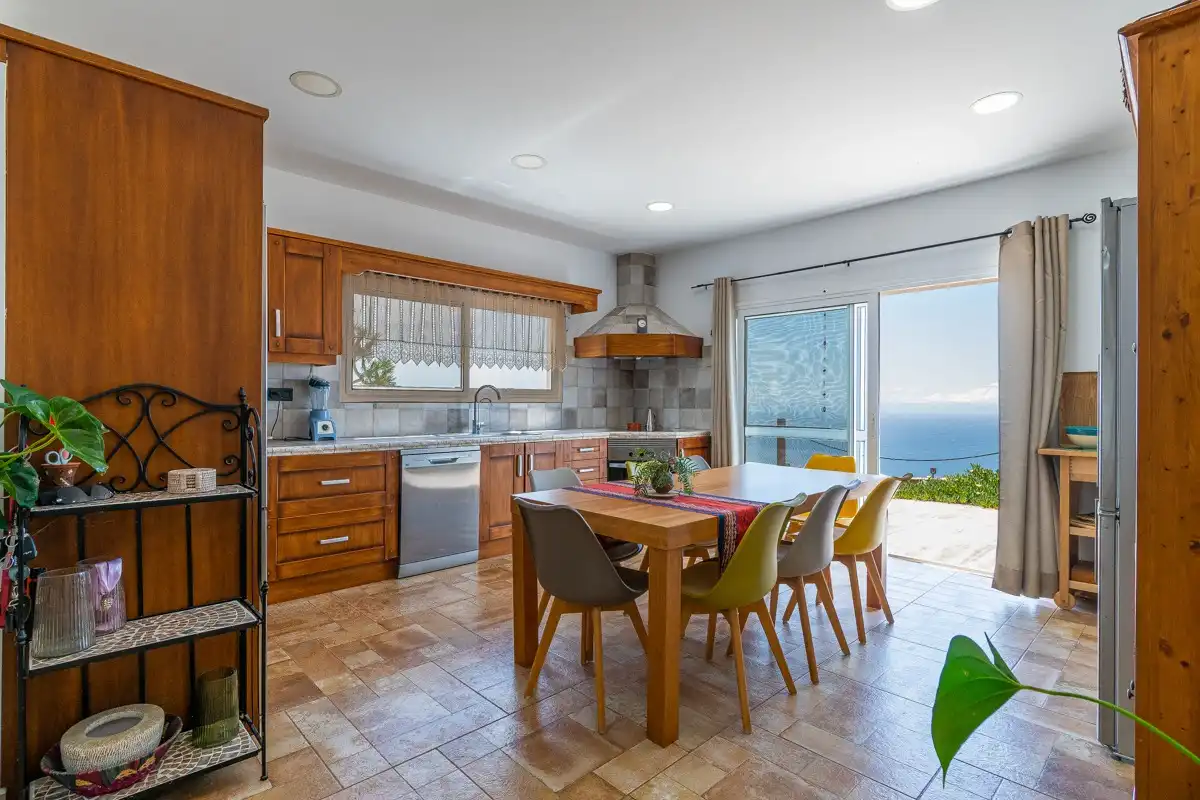 Cocina de Finca rústica en venta en Guía de Isora con Jardín privado, Terraza y Piscina