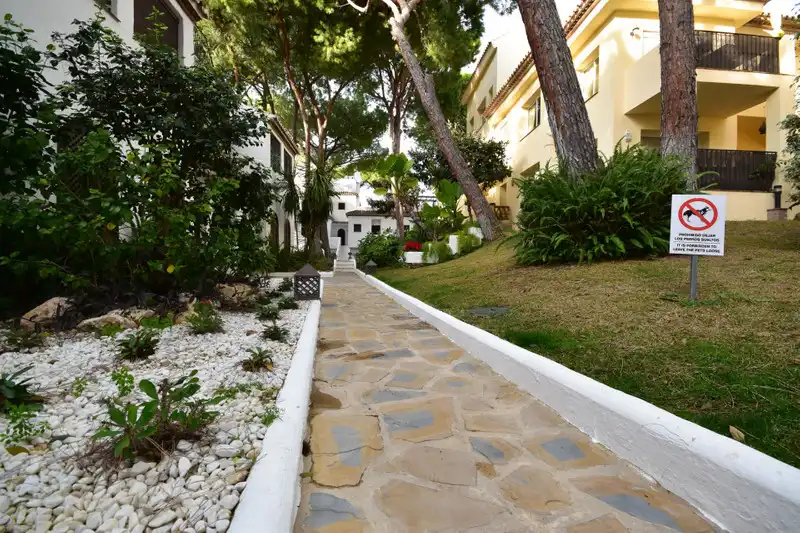 Garten von Wohnungen zur Miete in Marbella mit Klimaanlage, Möbliert und Fernseher