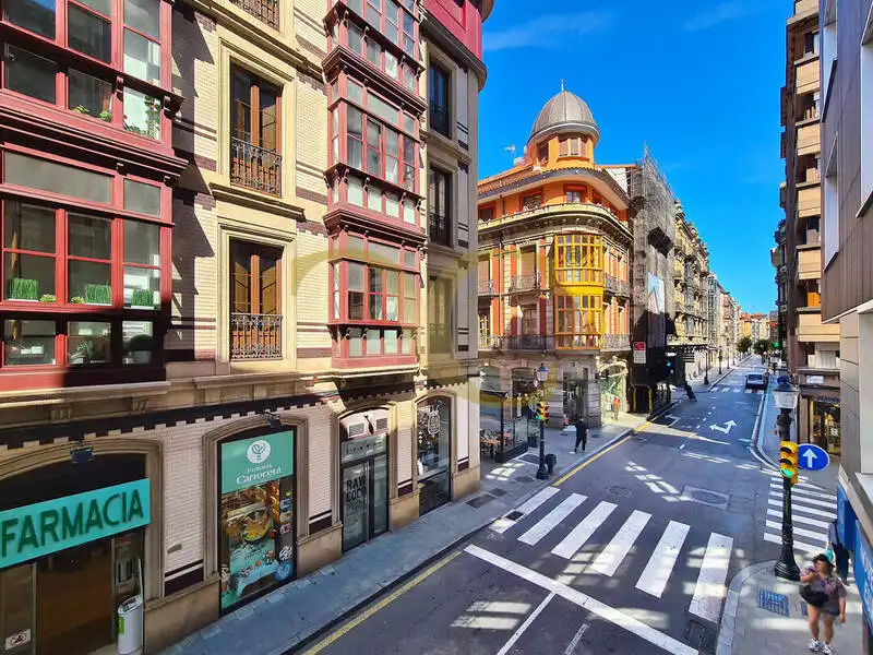 Vista exterior de Piso en venta en Gijón  con Calefacción, Terraza y Balcón