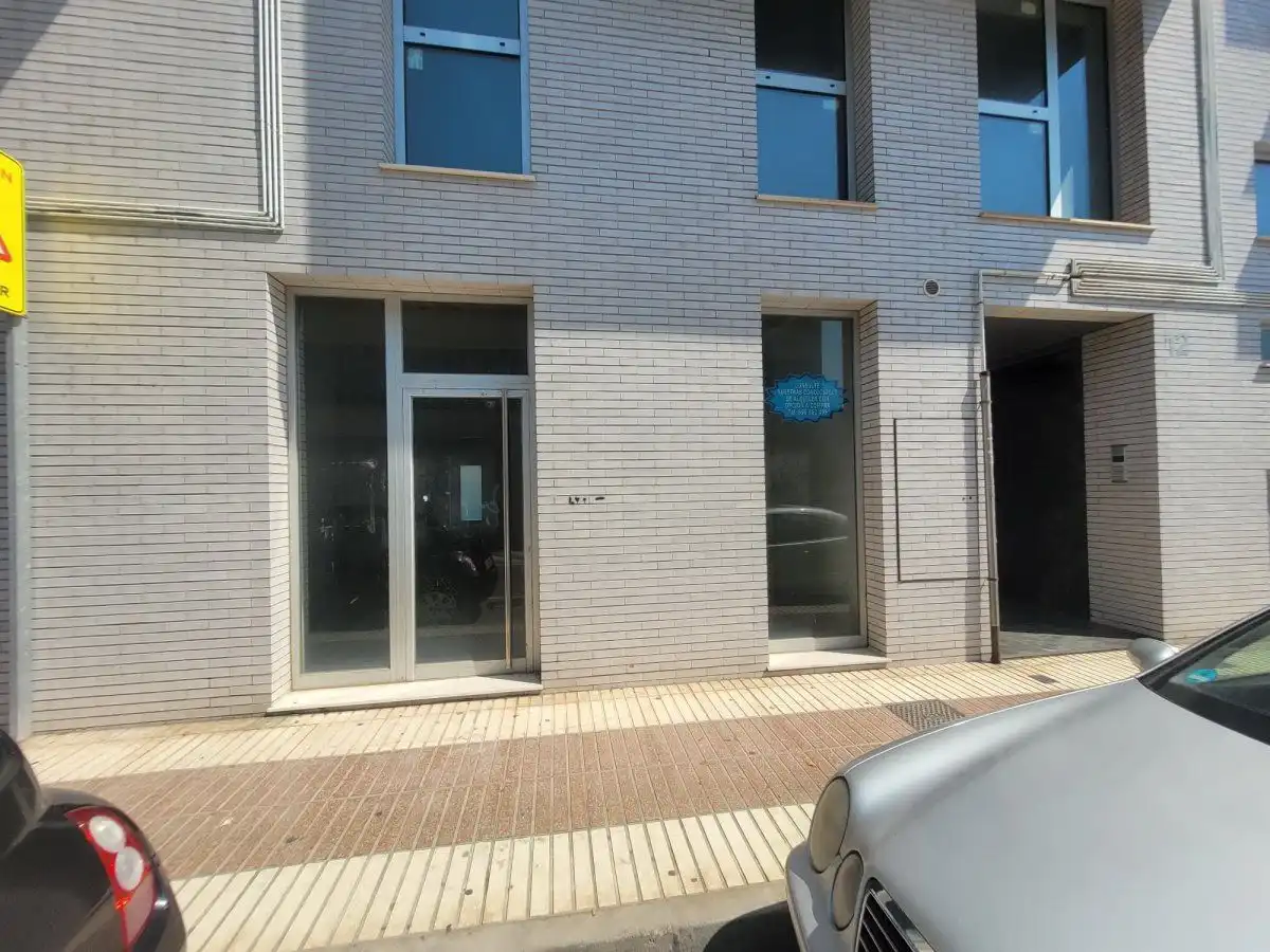 Gewerbefläche zum Verkauf in Joanot martorell 14, imagen 2