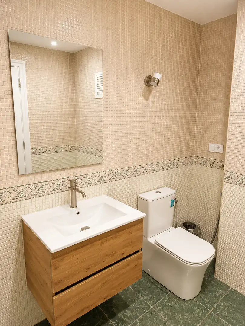 Baño de Piso en venta en Málaga con Aire acondicionado y Terraza