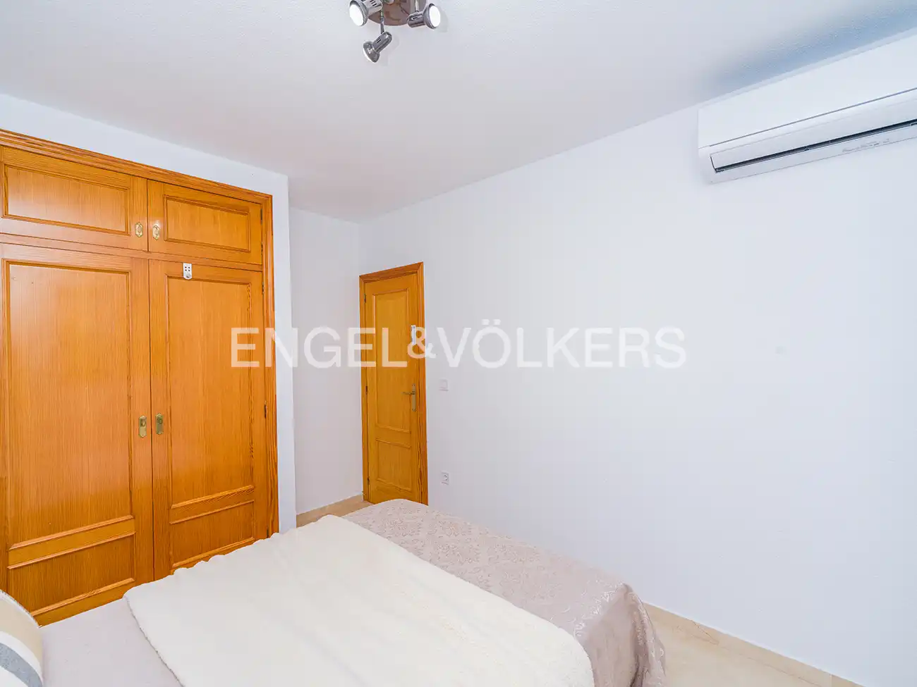 Terraced house with balcony for sale in Carrer dels Alguers 4, imagen 22