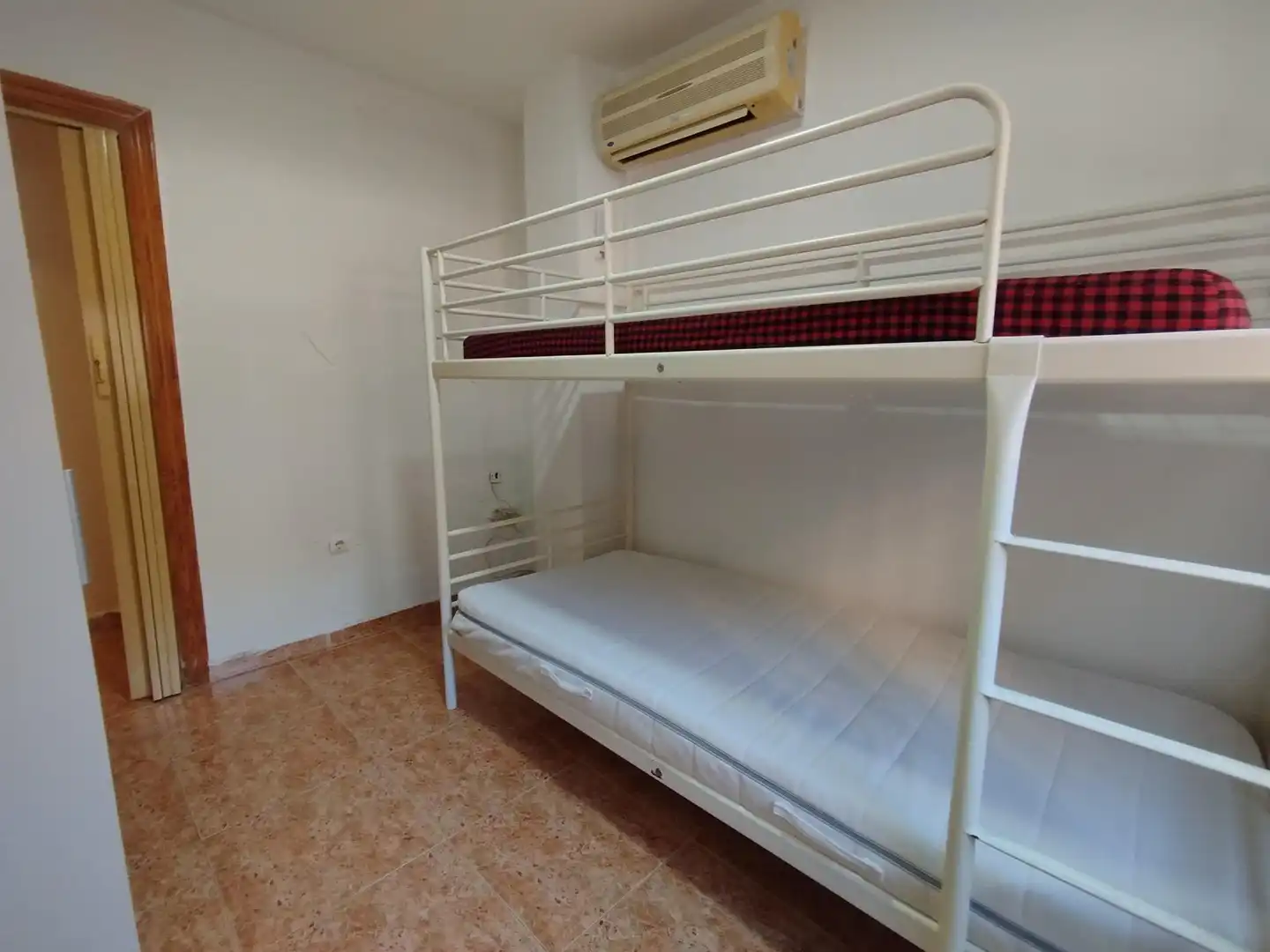 Habitación de Piso en venta en Elda