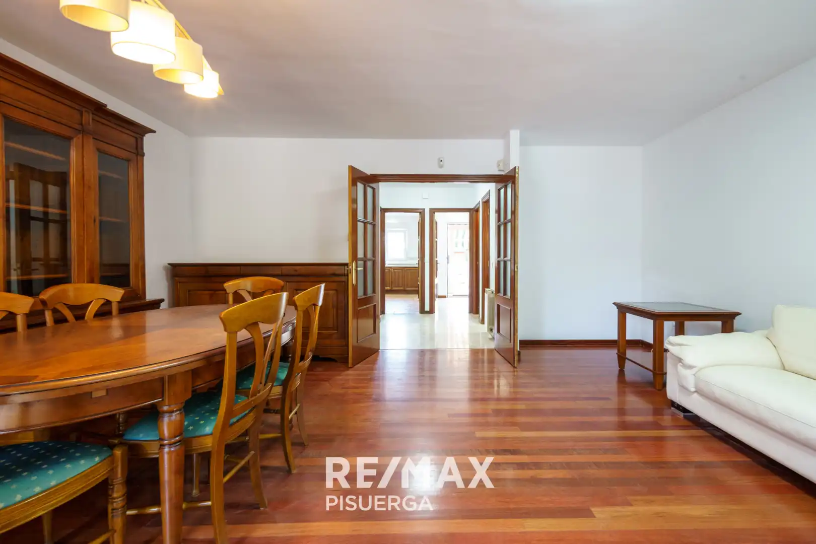Casa o xalet en venda en Fuensaldaña amb Jardí privat i Traster