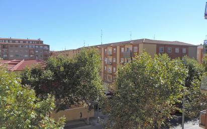 Vista exterior de Pis en venda en Salamanca Capital