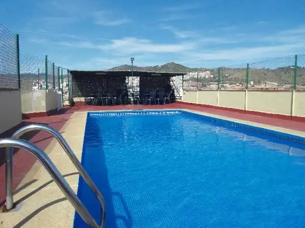 Piscina de Pis en venda en Barcelona amb Aire condicionat, Parquet i Balcó