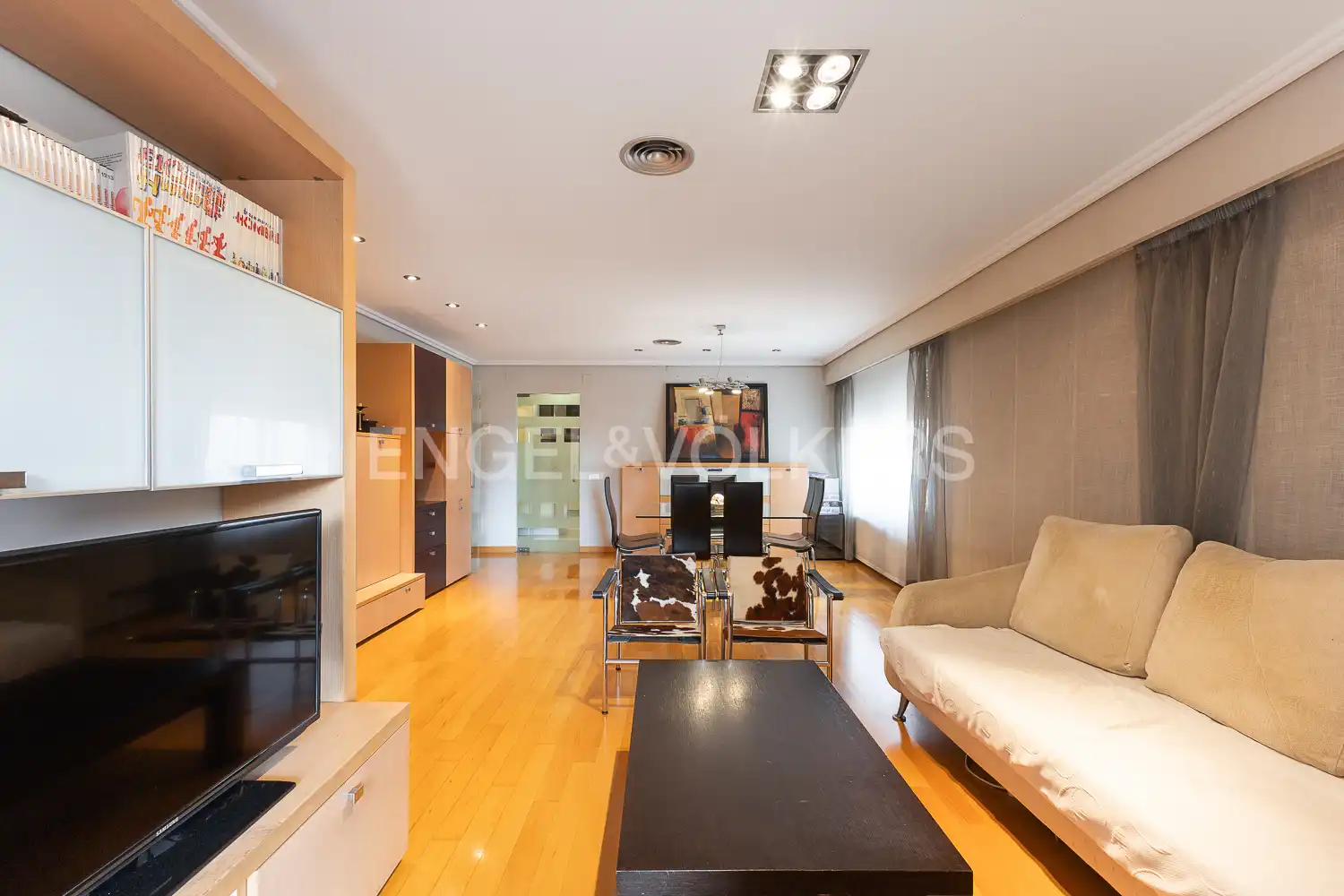 Sala de estar de Apartamento en venta en Castellón de la Plana / Castelló de la Plana con Aire acondicionado, Calefacción y Parquet