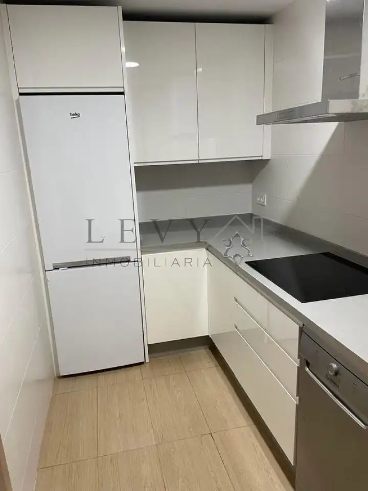Cocina de Piso en venta en Málaga con Calefacción, Trastero y Piscina