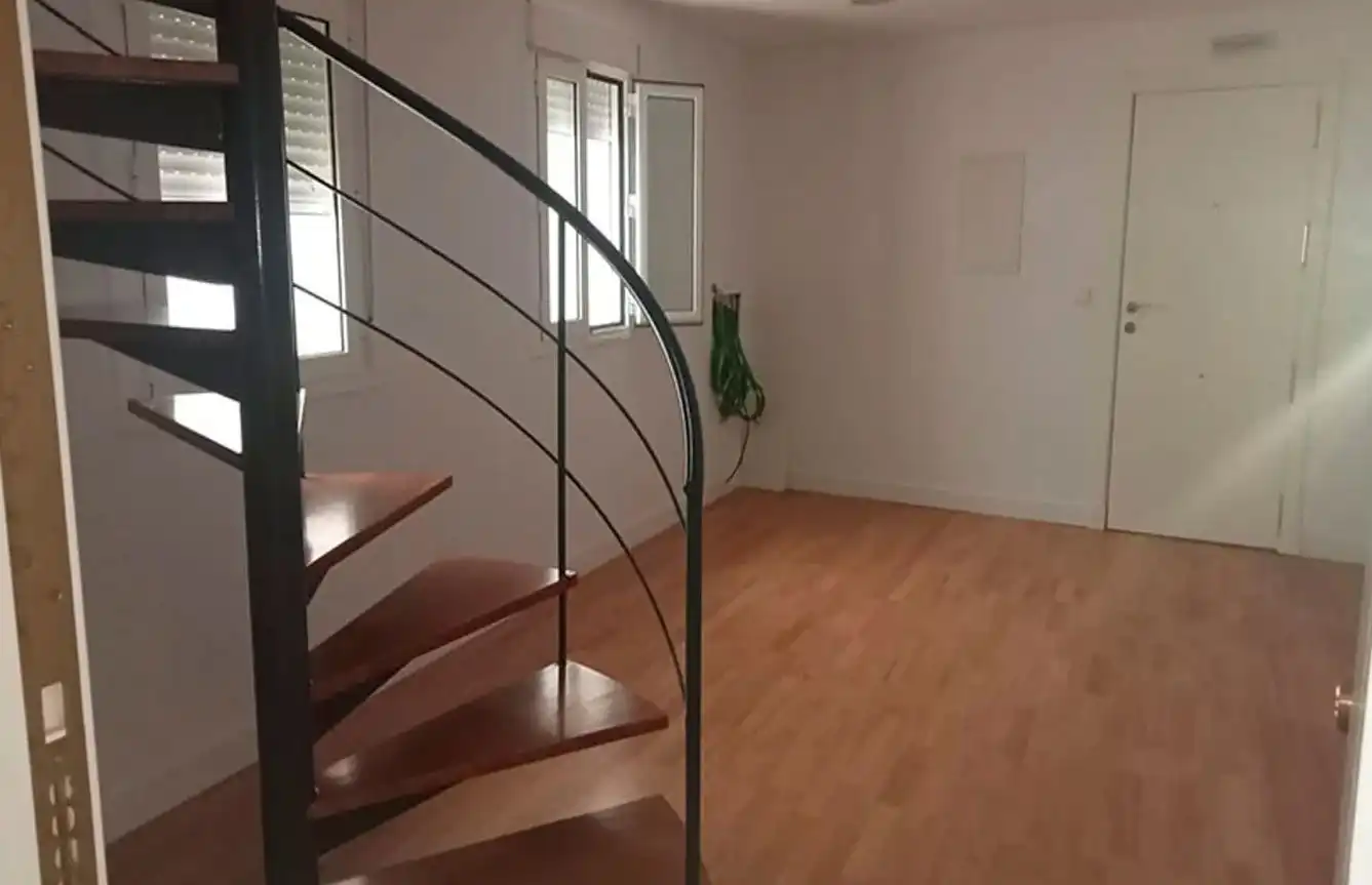 Büro zum Verkauf in San Fernando mit Klimaanlage und Heizung