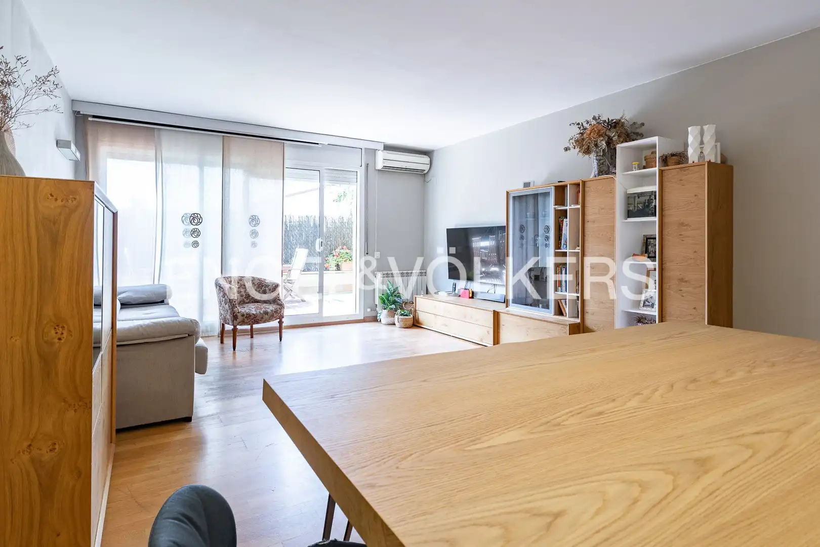 Exterior view of Apartments for sale in El Masnou  with Air Conditioner, Heating and Parquet flooring