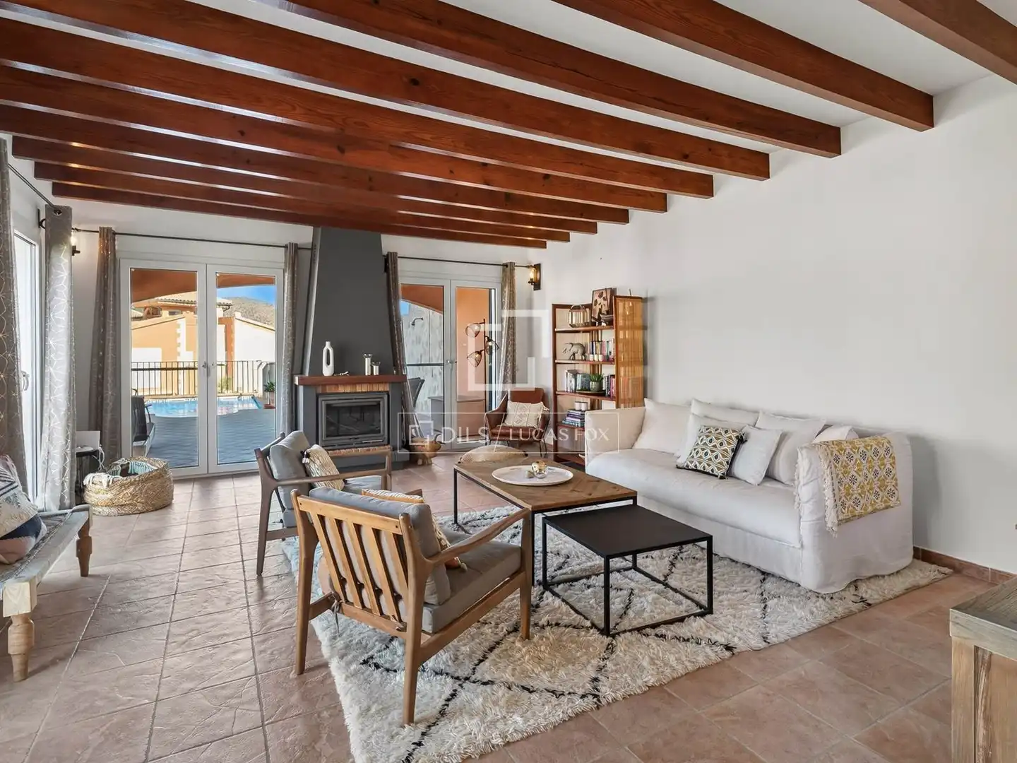 Wohnzimmer von Haus oder Chalet zum Verkauf in Capdepera mit Klimaanlage, Heizung und Privatgarten