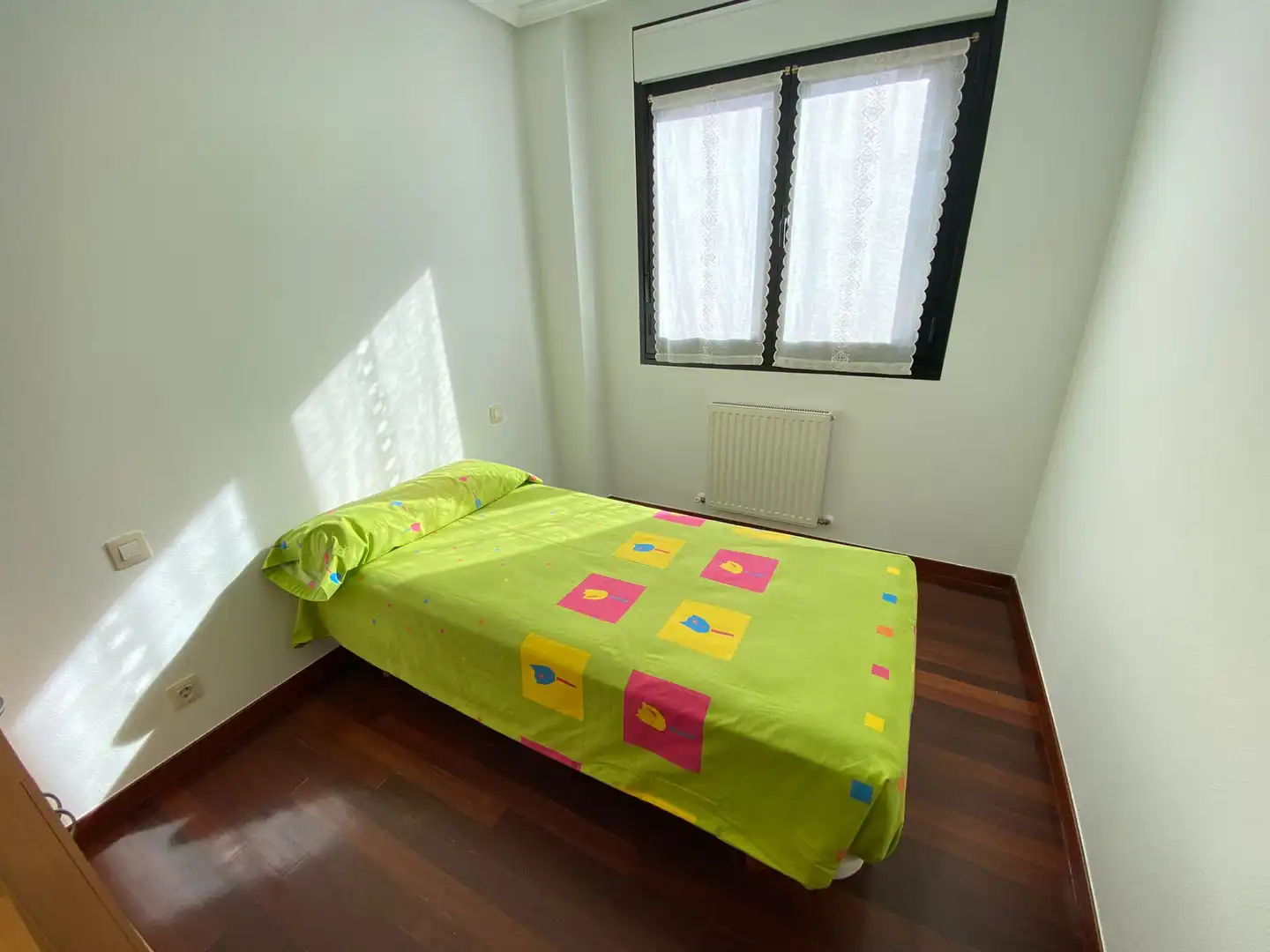 Habitación de Piso en venta en Castro-Urdiales con Calefacción, Jardín privado y Parquet