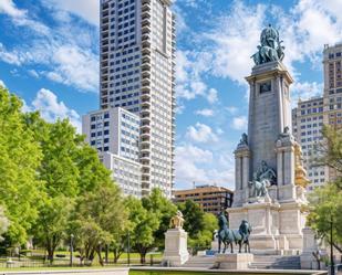 Exterior view of Flat for sale in  Madrid Capital  with Heating
