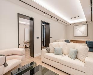 Living room of Flat for sale in  Madrid Capital  with Air Conditioner and Heating