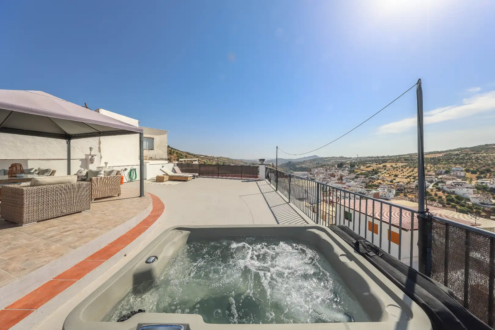 Terraza de Casa adosada en venta en Tolox con Terraza y Amueblado