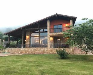 Exterior view of House or chalet for sale in Llanes