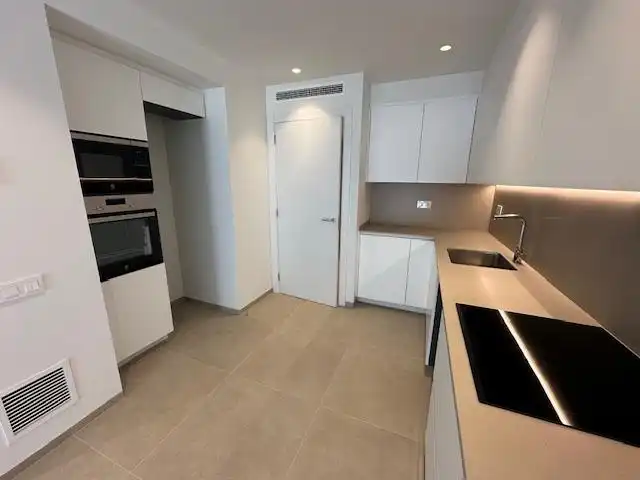 Cocina de Piso de alquiler en Badalona con Calefacción y Balcón
