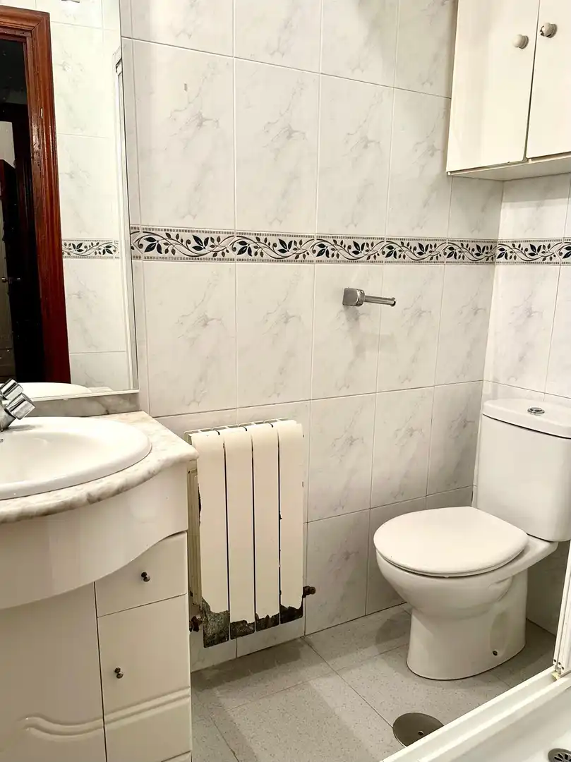 Bathroom of Flat for sale in Lozoya  with Terrace and Balcony