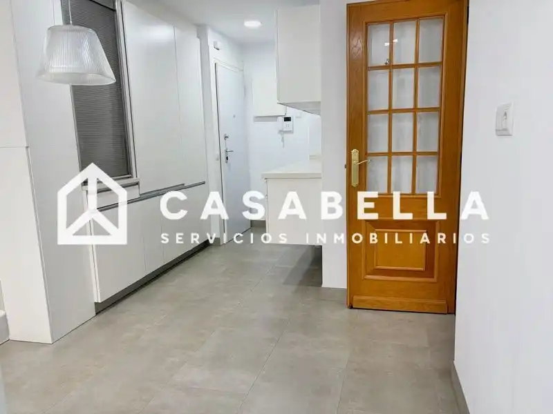 Cocina de Piso de alquiler en Valencia con Aire acondicionado, Calefacción y Trastero
