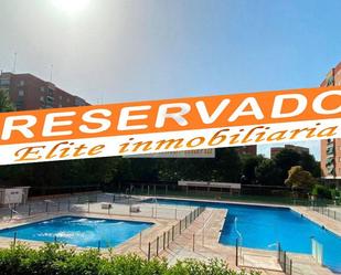 Swimming pool of Flat for sale in Alcorcón  with Terrace