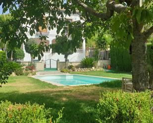 Jardí de Casa o xalet en venda en Benaocaz amb Aire condicionat, Terrassa i Piscina